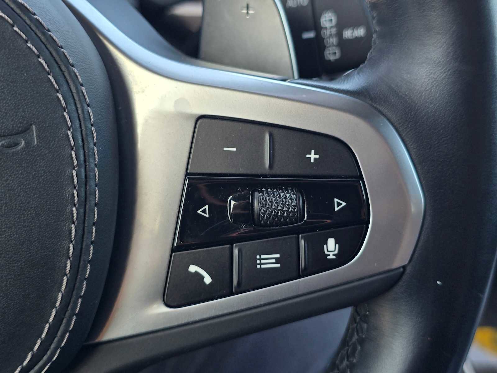 Used 2023 BMW X5 xDrive45e w/ M Sport Package image 33