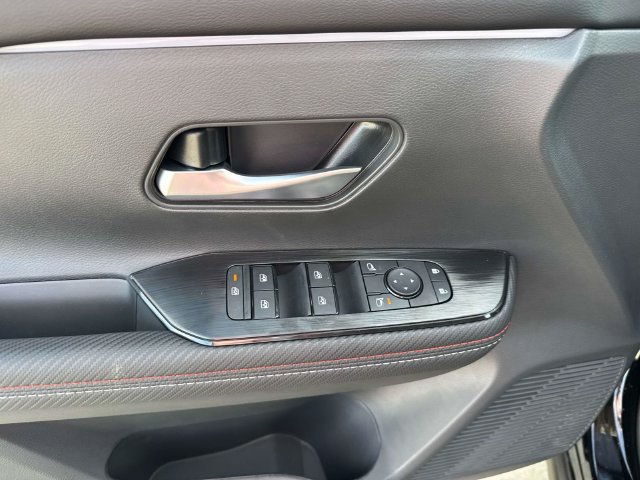 New 2027 Nissan Kicks SR FWD image 22