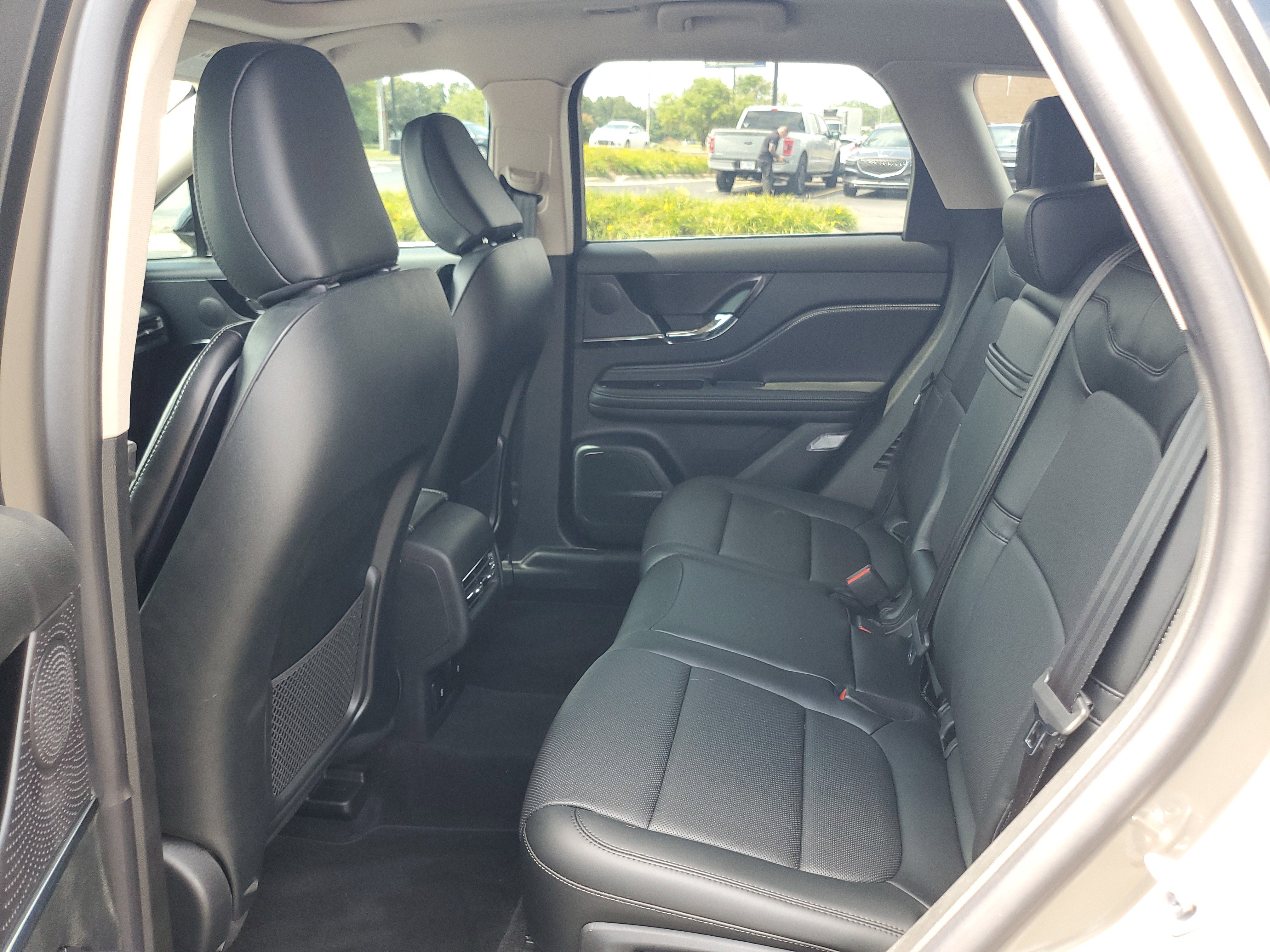 New 2025 Lincoln Corsair Reserve image 25