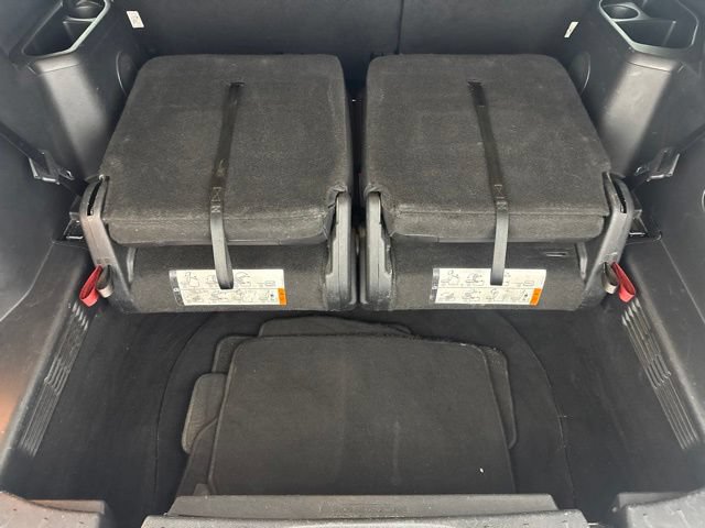 Used 2017 Ford Explorer XLT w/ Equipment Group 202A AWD/4WD image 26