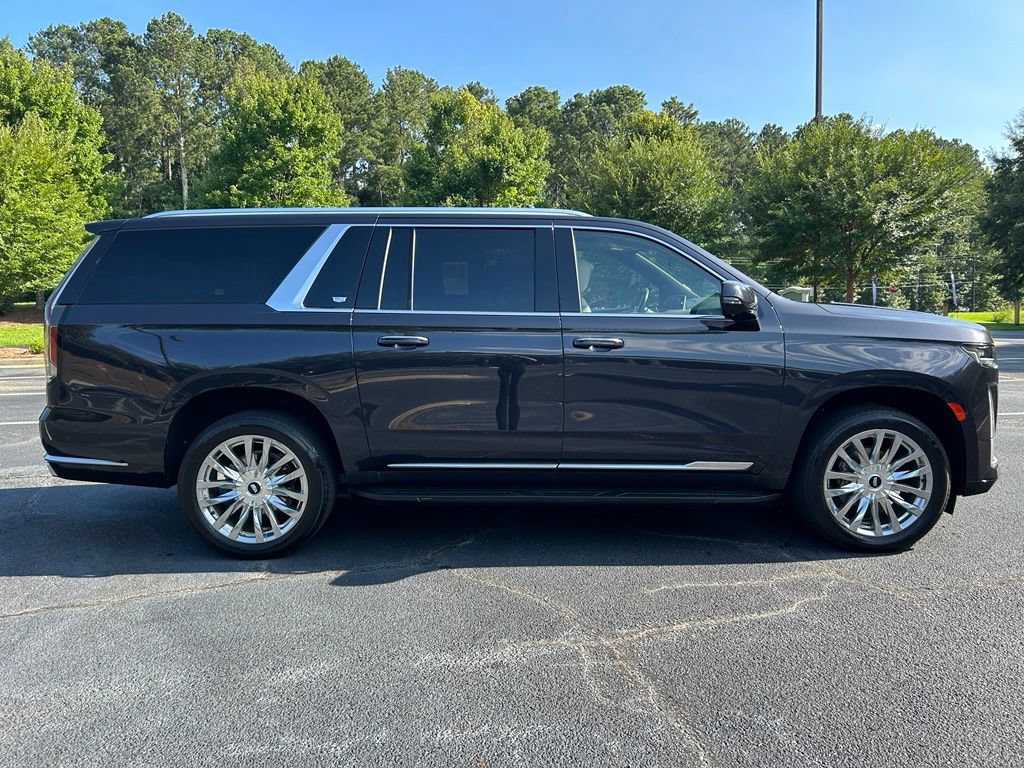 Used 2024 Cadillac Escalade ESV Premium Luxury w/ LPO, Floor Liner Package AWD/4WD image 28