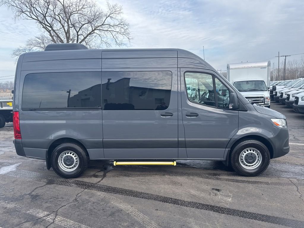 Used 2022 Mercedes-Benz Sprinter 2500 image 10