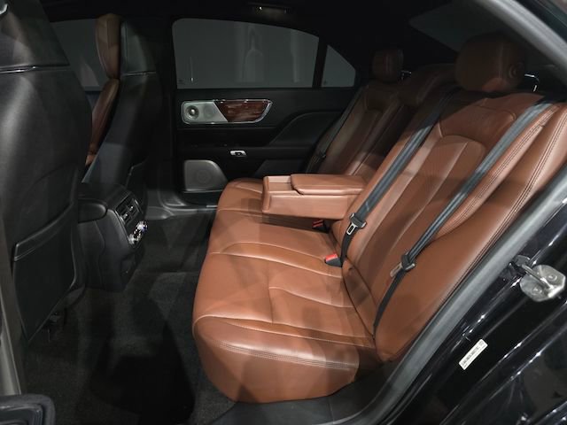 Used 2020 Lincoln Continental Reserve w/ Luxury Package image 36