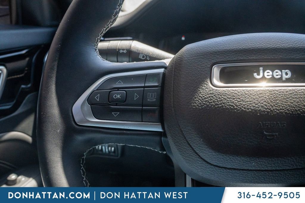 Used 2022 Jeep Compass High Altitude AWD/4WD image 11