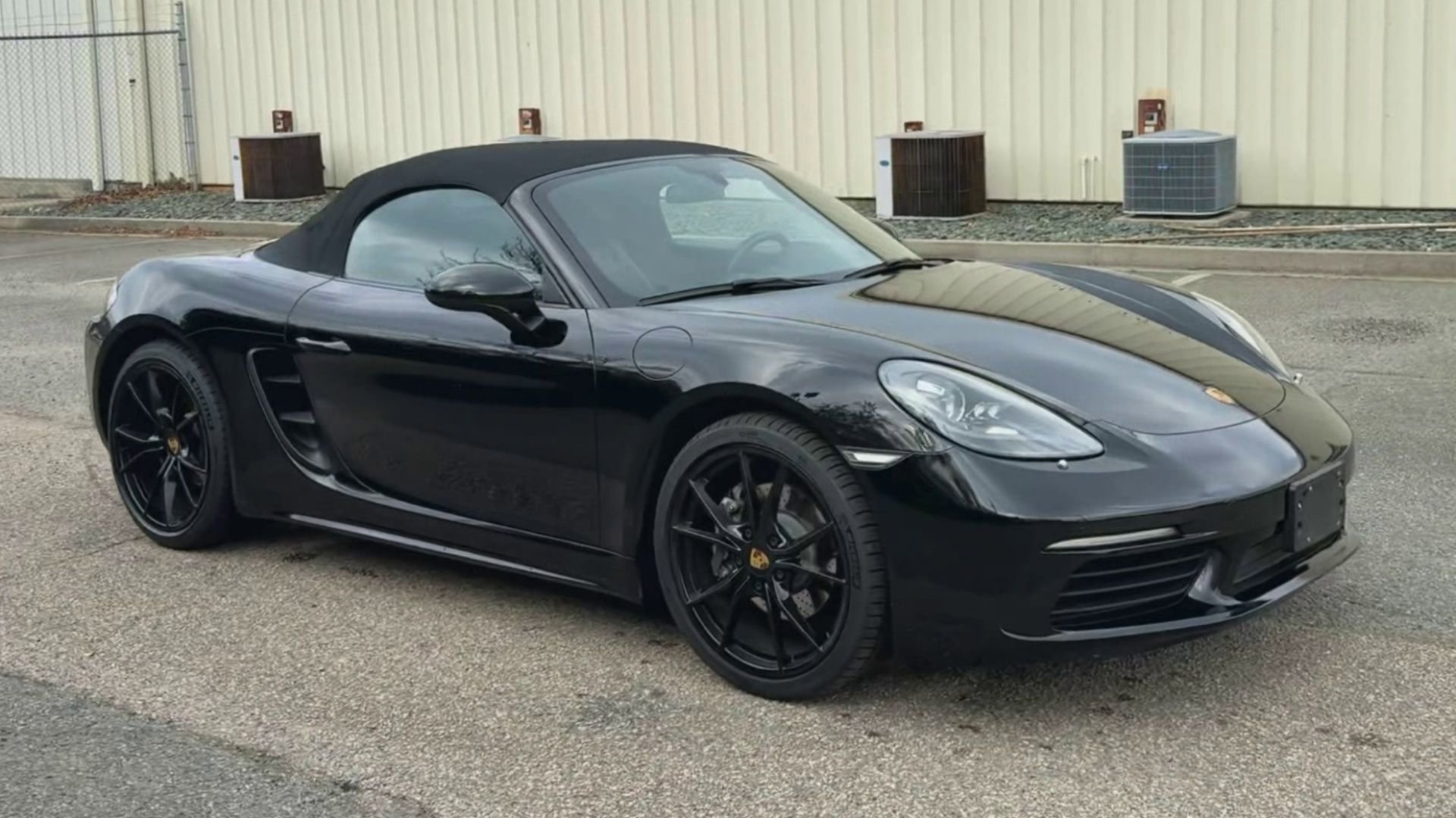 Used 2021 Porsche 718 Boxster RWD image 5