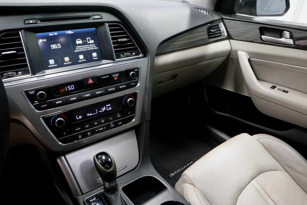 Used 2017 Hyundai Sonata Limited FWD image 31