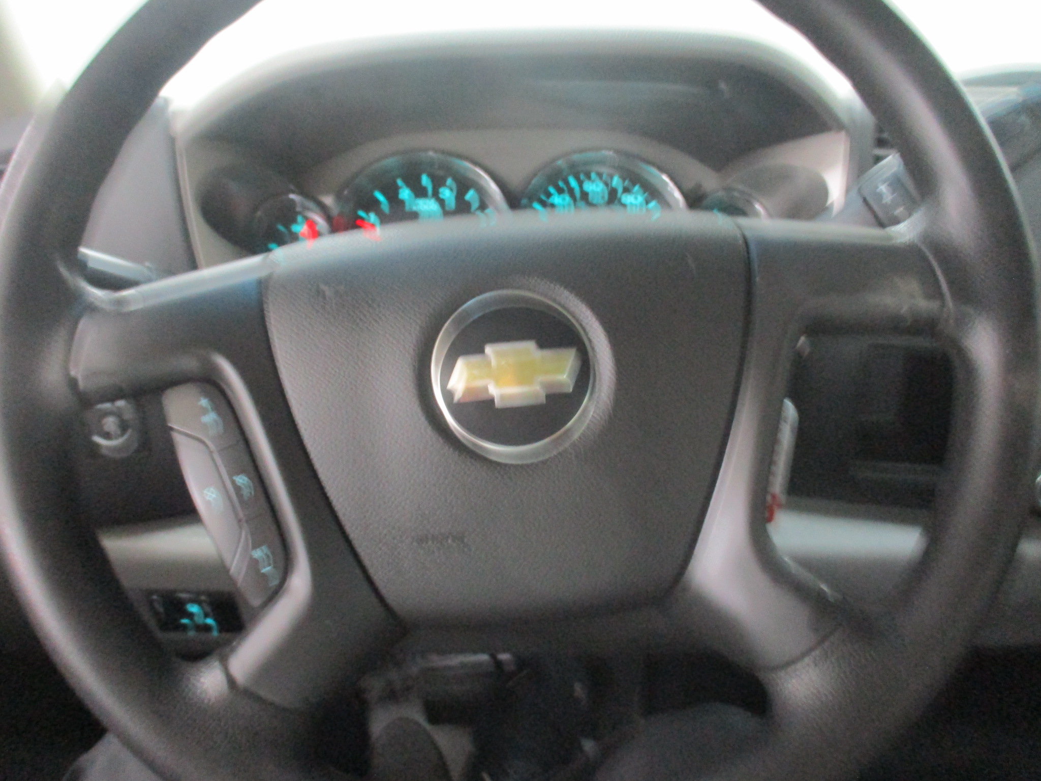 Used 2011 Chevrolet Silverado 3500 W/T w/ Skid Plate Package AWD/4WD image 18