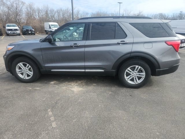 Used 2021 Ford Explorer XLT w/ Equipment Group 202A image 9