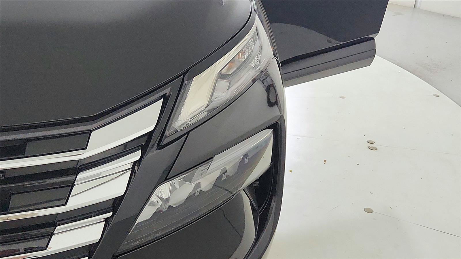 Used 2024 Nissan Rogue SV image 28