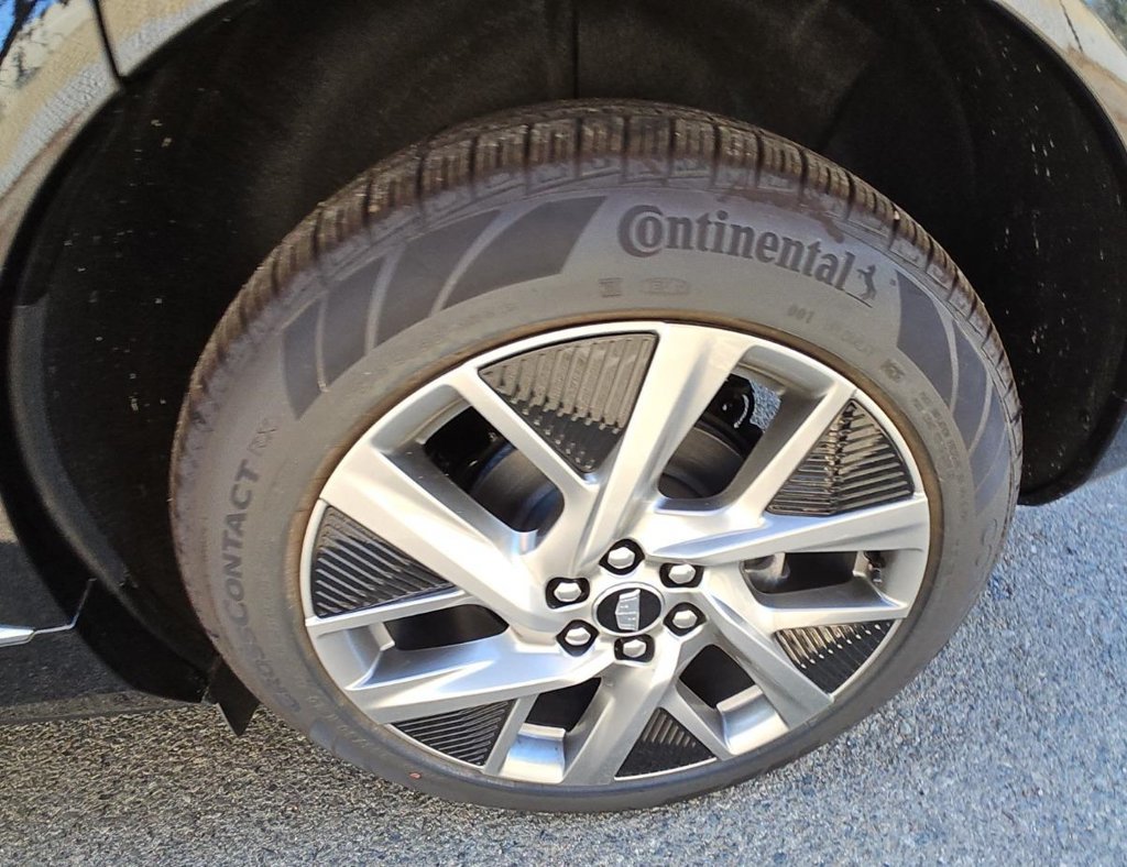 Used 2027 Cadillac Optiq Luxury RWD image 5
