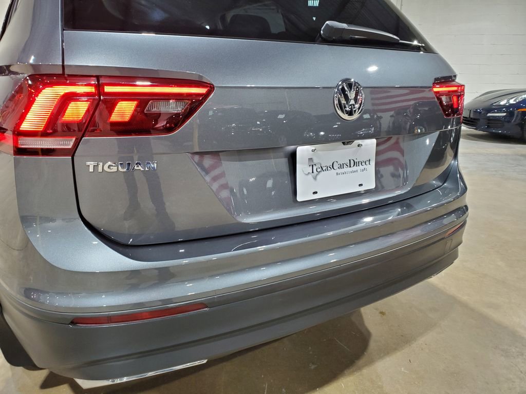 Used 2021 Volkswagen Tiguan S image 42