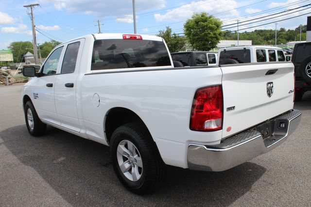 Used 2024 RAM 1500 Classic SLT AWD/4WD image 22