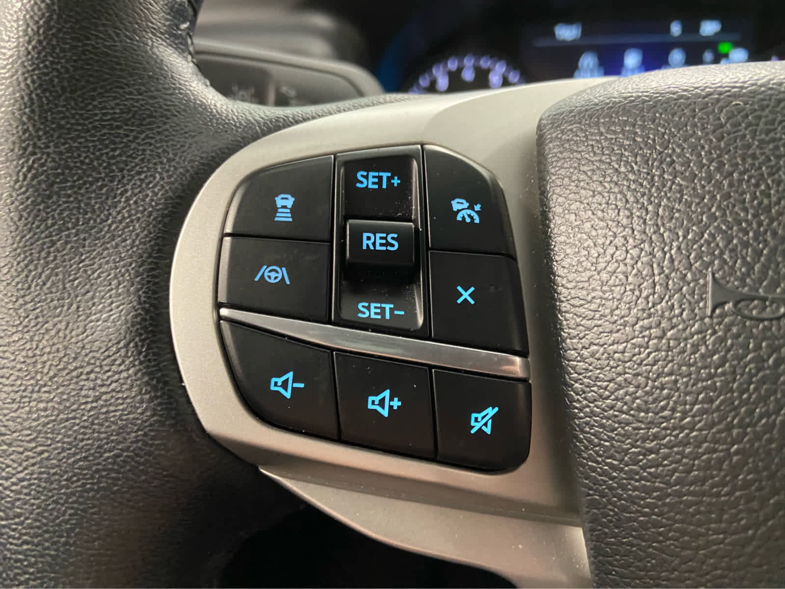 Used 2023 Ford Explorer XLT w/ Equipment Group 202A image 26