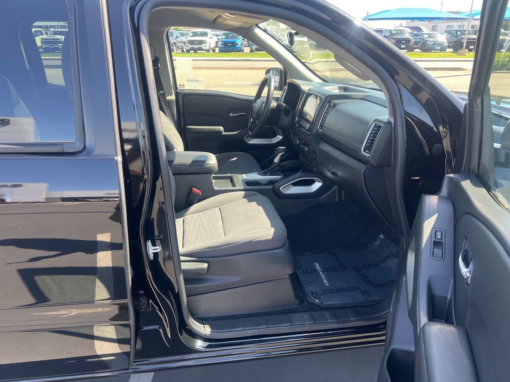 Used 2024 Nissan Frontier SV w/ SV Convenience Package RWD image 36