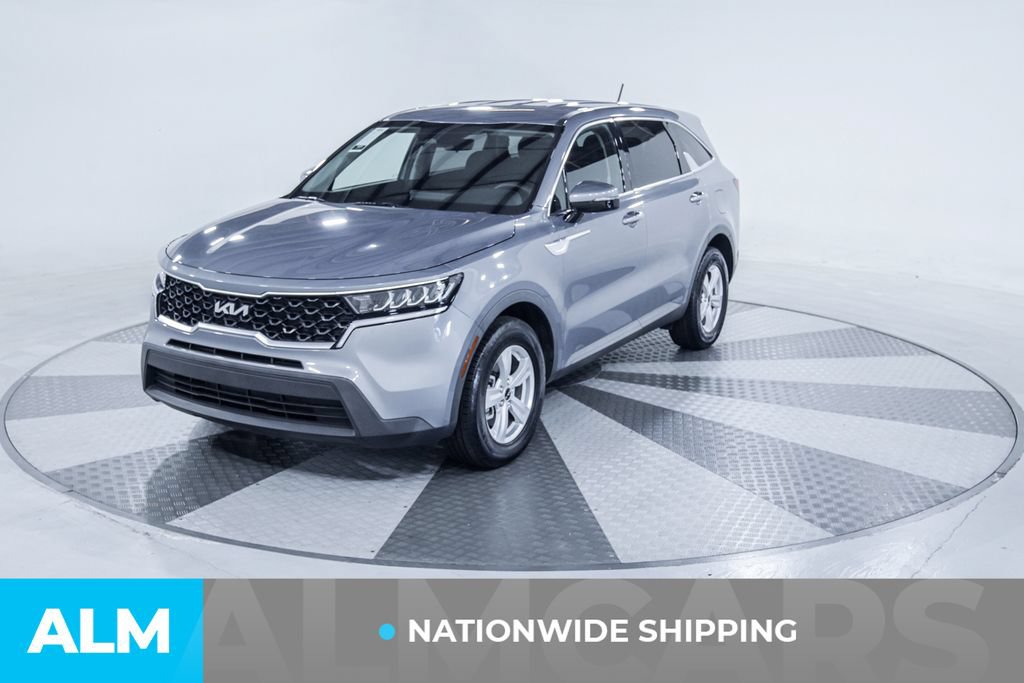 Used 2023 Kia Sorento LX FWD image 2