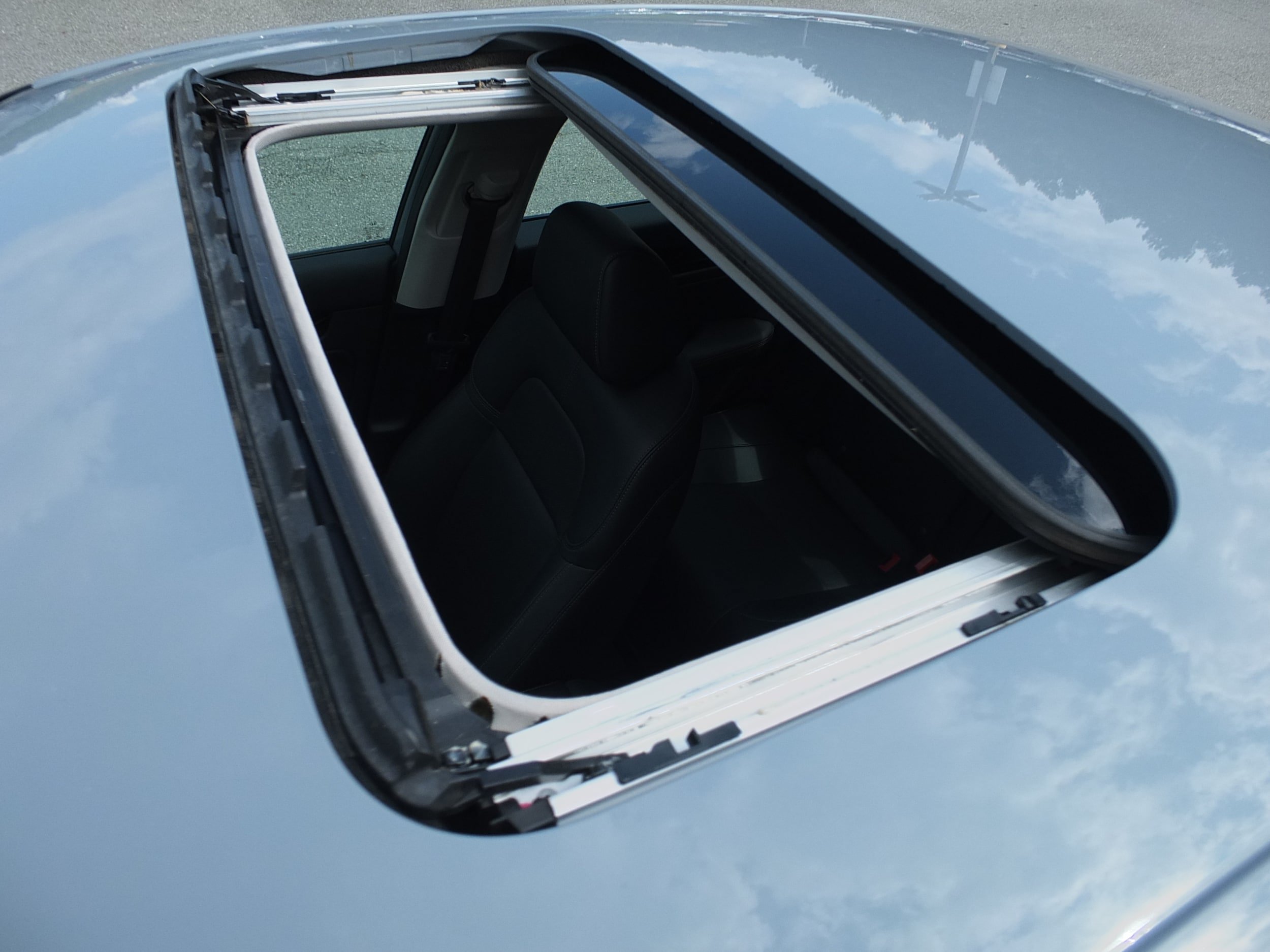 Used 2023 Honda Civic Touring image 9