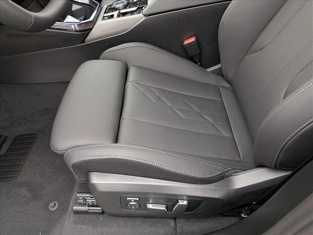 Used 2026 BMW X3 xDrive30 w/ Premium Package image 4