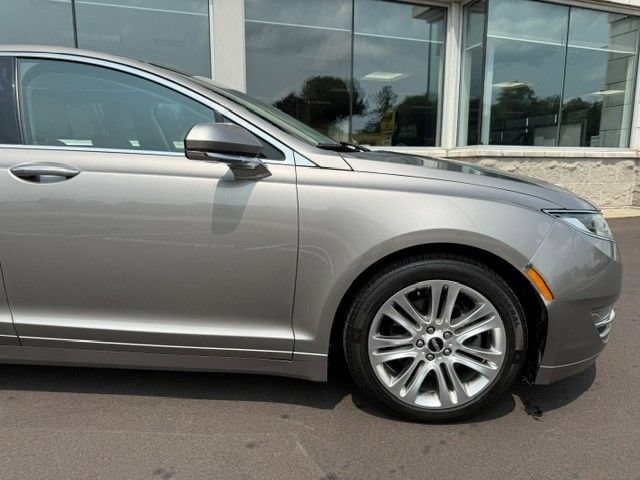 Used 2016 Lincoln MKZ w/ Equipment Group 200A Select FWD image 7