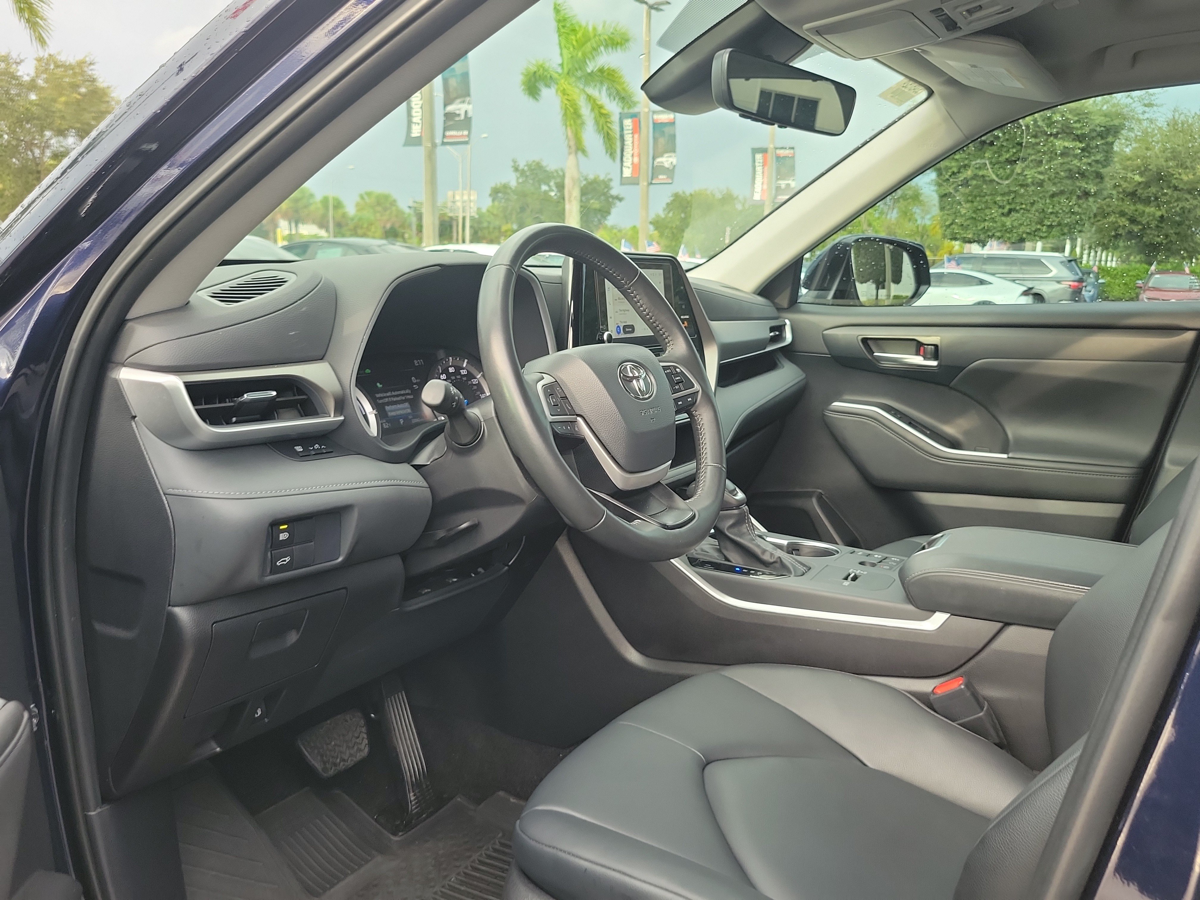 Used 2026 Toyota Highlander XLE AWD/4WD image 19