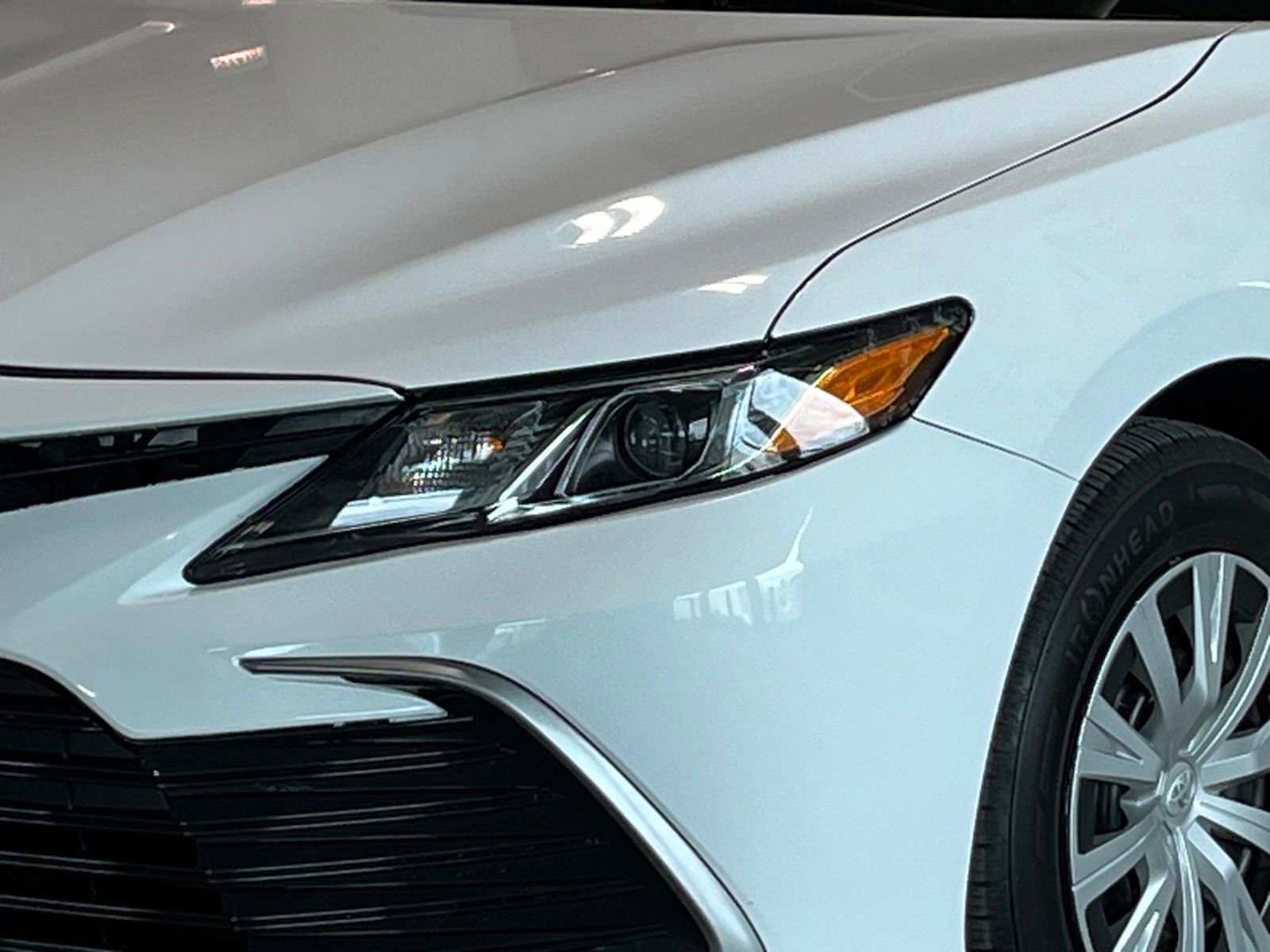 Used 2023 Toyota Camry LE FWD image 5