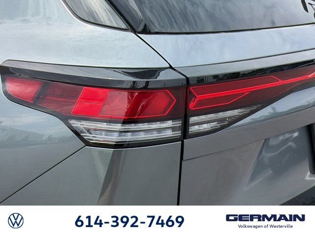 New 2026 Volkswagen Tiguan SE R-Line AWD/4WD image 14