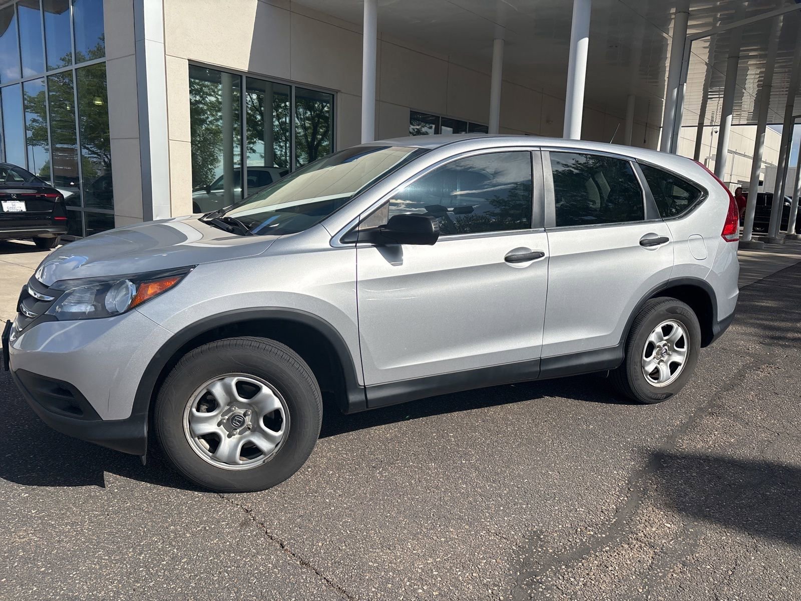 Used 2014 Honda CR-V LX image 1