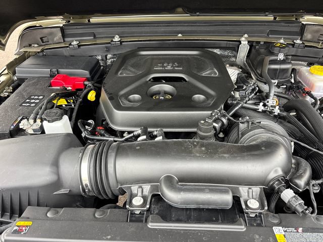 Used 2025 Jeep Wrangler Unlimited Sport AWD/4WD image 30
