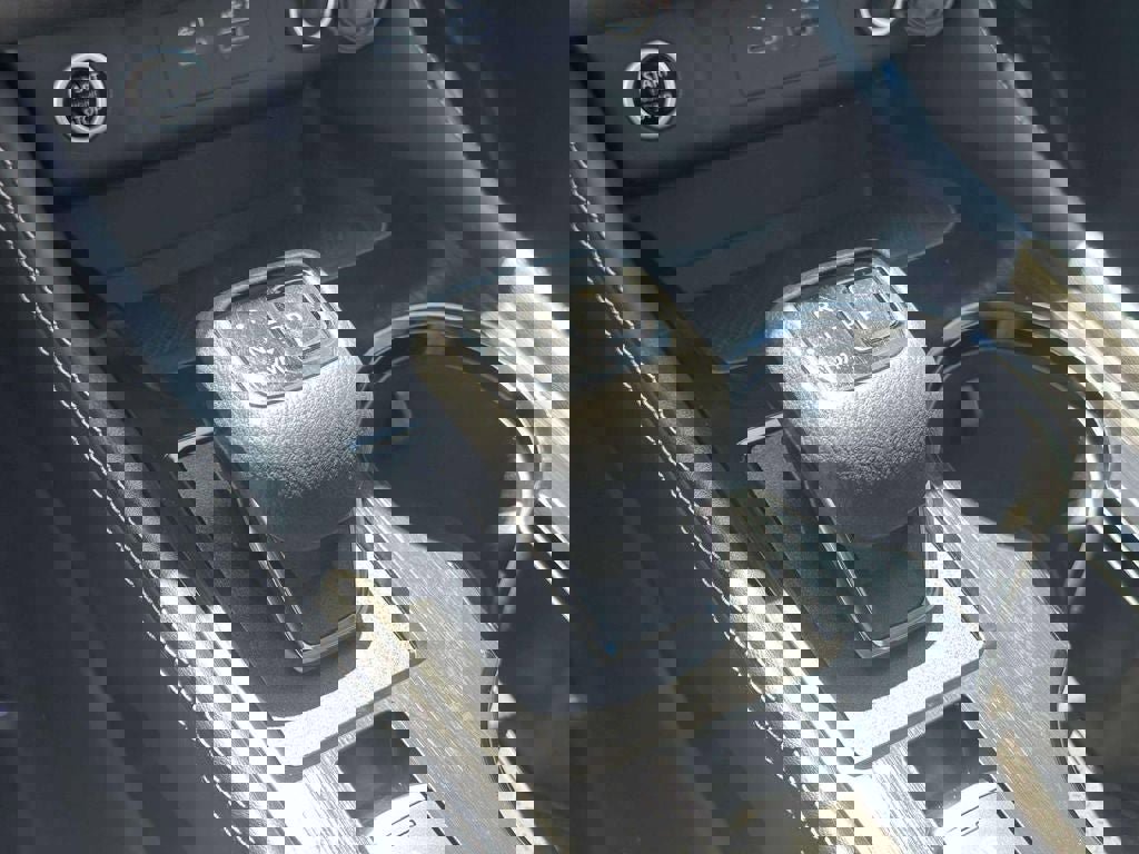 Used 2023 Nissan Rogue SL w/ SL Premium Package image 32