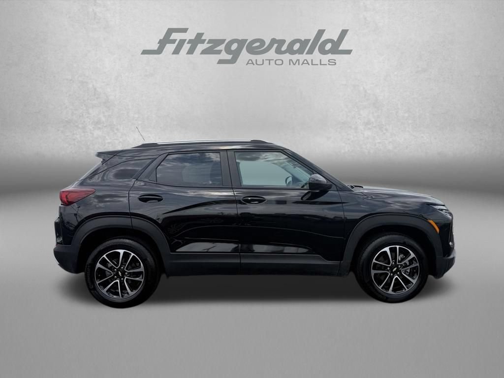 Used 2026 Chevrolet TrailBlazer LT AWD/4WD image 5