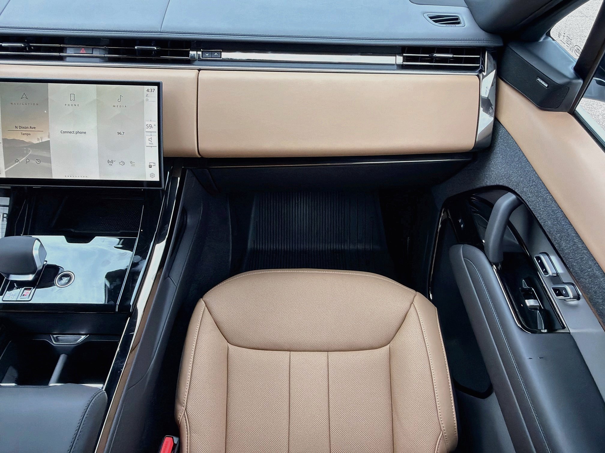 New 2027 Land Rover Range Rover Sport Dynamic SE AWD/4WD image 19