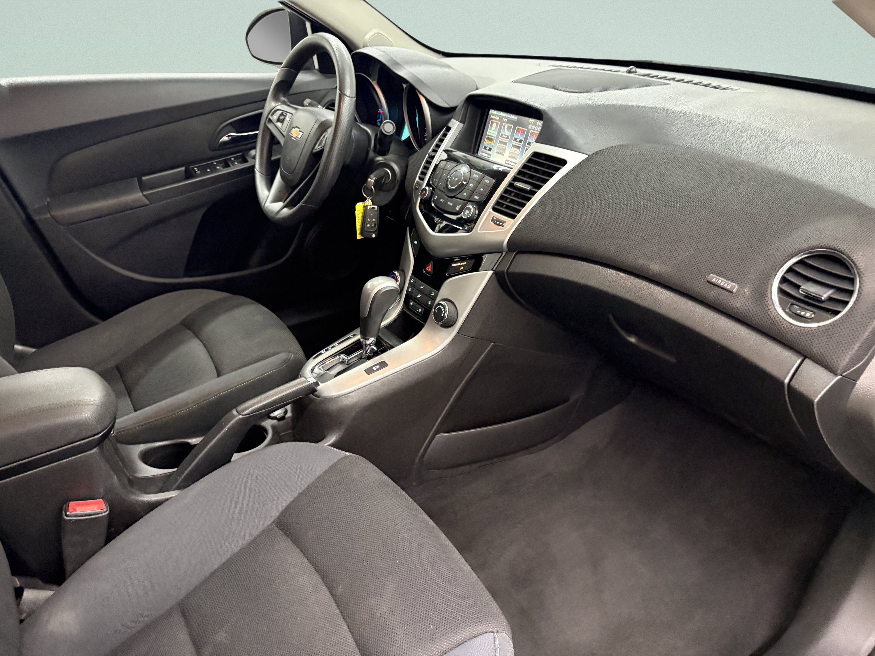 Used 2016 Chevrolet Cruze LT FWD image 19