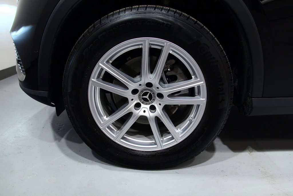 Used 2025 Mercedes-Benz GLC 300 GLC 300 image 17