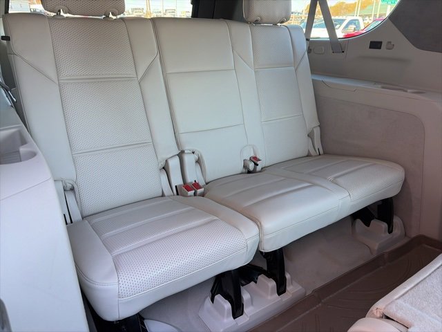 Used 2021 Cadillac Escalade ESV Premium Luxury Platinum image 27