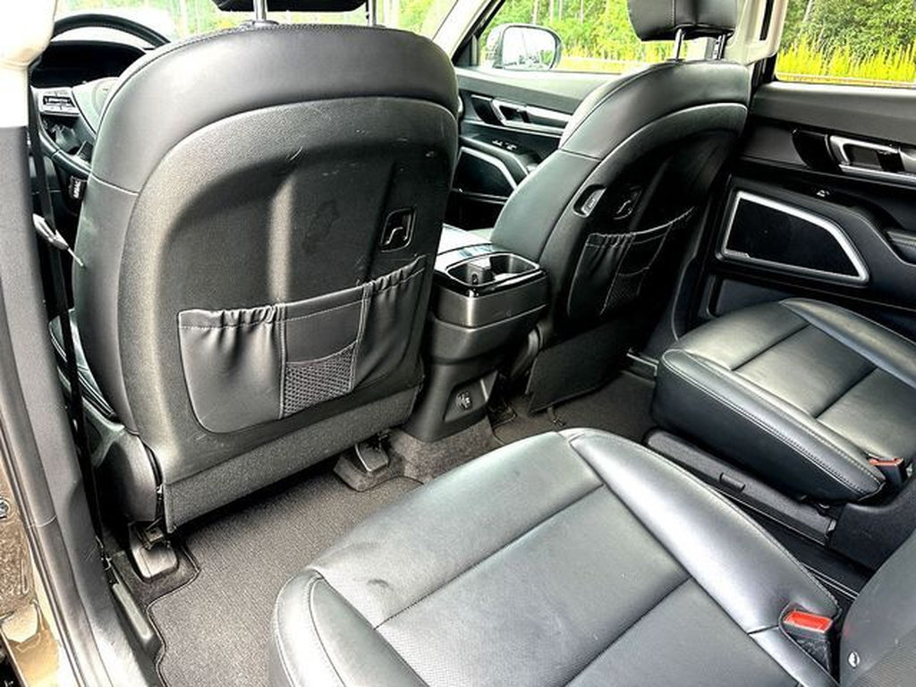 Used 2020 Kia Telluride S FWD image 21