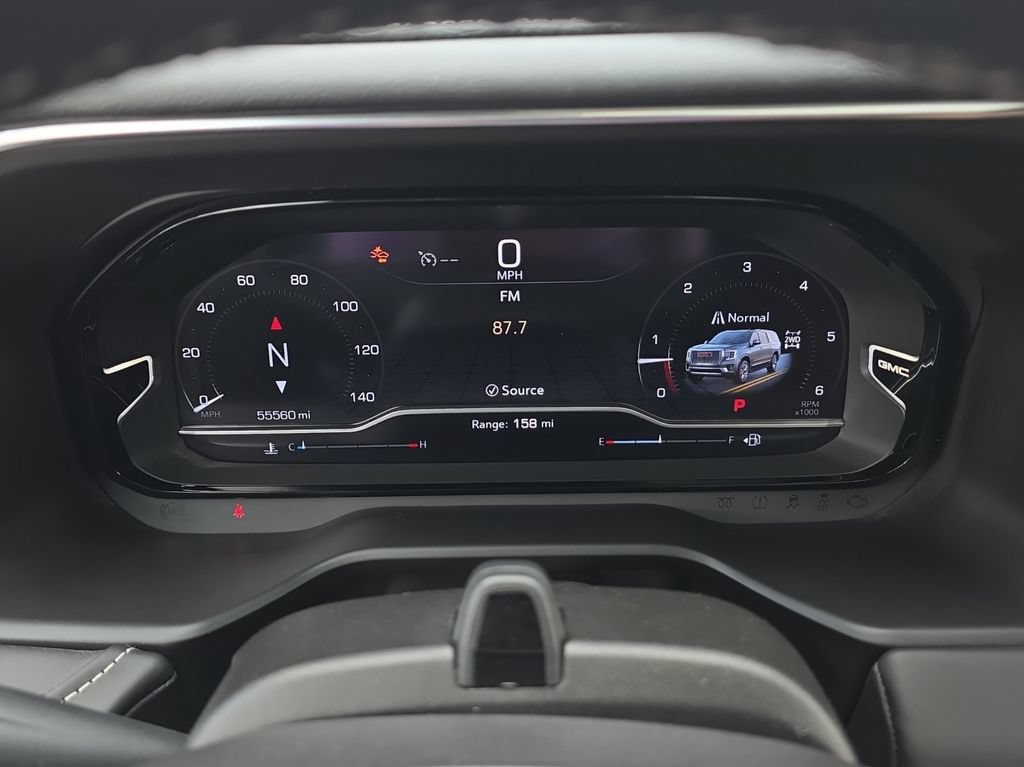 Used 2024 GMC Yukon Denali Ultimate AWD/4WD image 9
