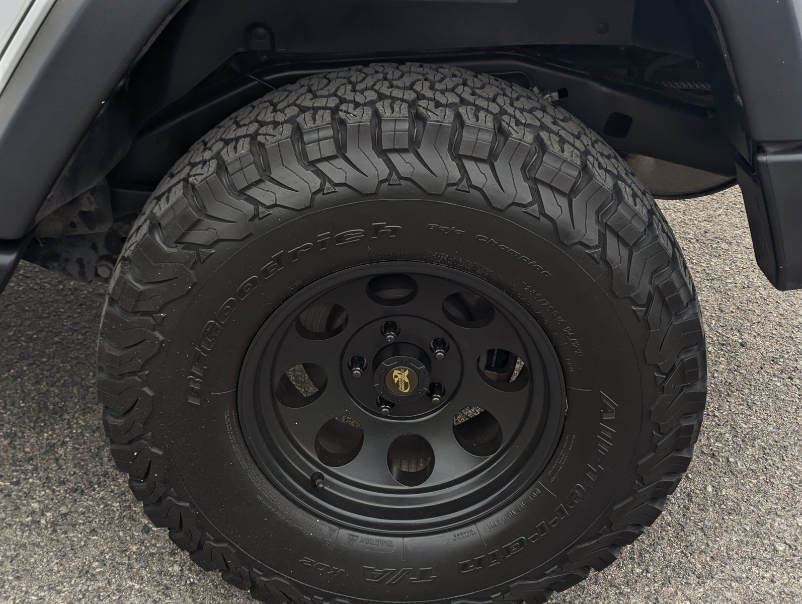 Used 2015 Jeep Wrangler Unlimited Sport w/ Max Tow Package AWD/4WD image 7
