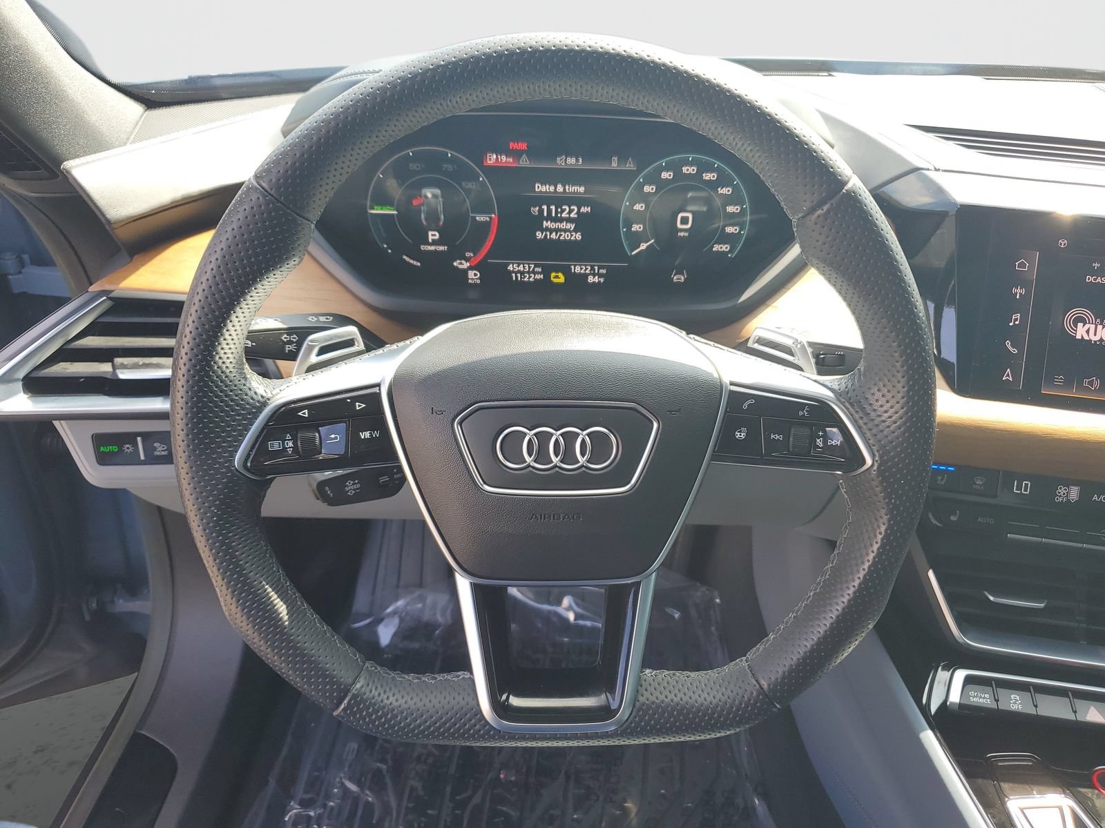 Used 2023 Audi e-tron GT Premium Plus w/ Executive Package AWD/4WD image 29