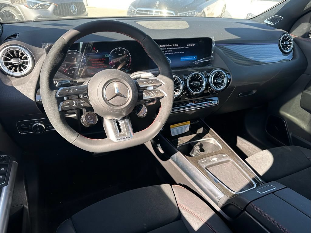 New 2025 Mercedes-Benz GLA 35 AMG 4MATIC image 24