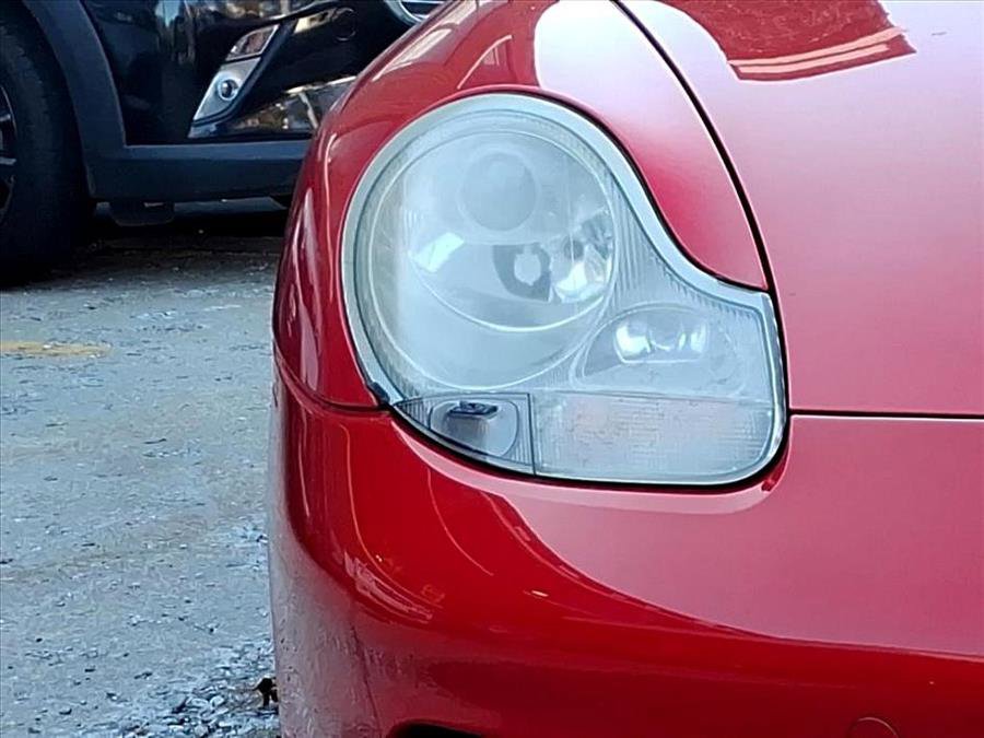 Used 2001 Porsche 911 Cabriolet image 3