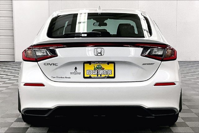 Used 2024 Honda Civic Sport image 5