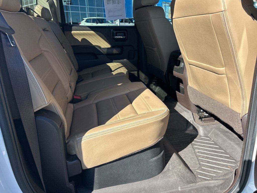 Used 2019 GMC Sierra 2500 Denali w/ Duramax Plus Package AWD/4WD image 30