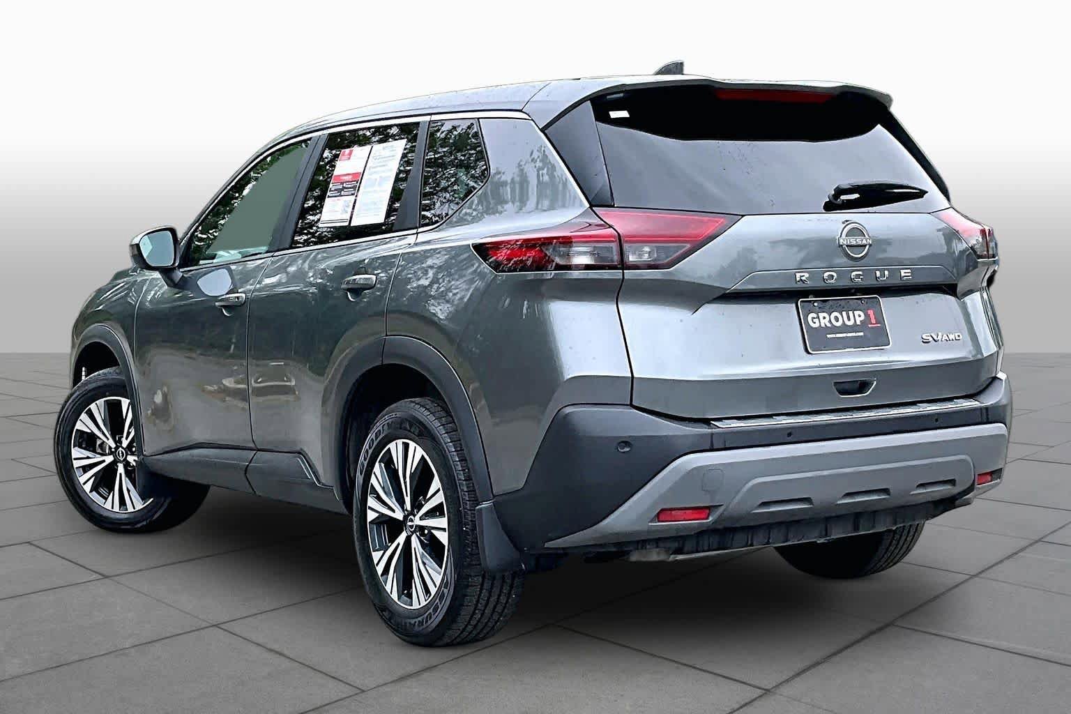 Used 2023 Nissan Rogue SV AWD/4WD image 12