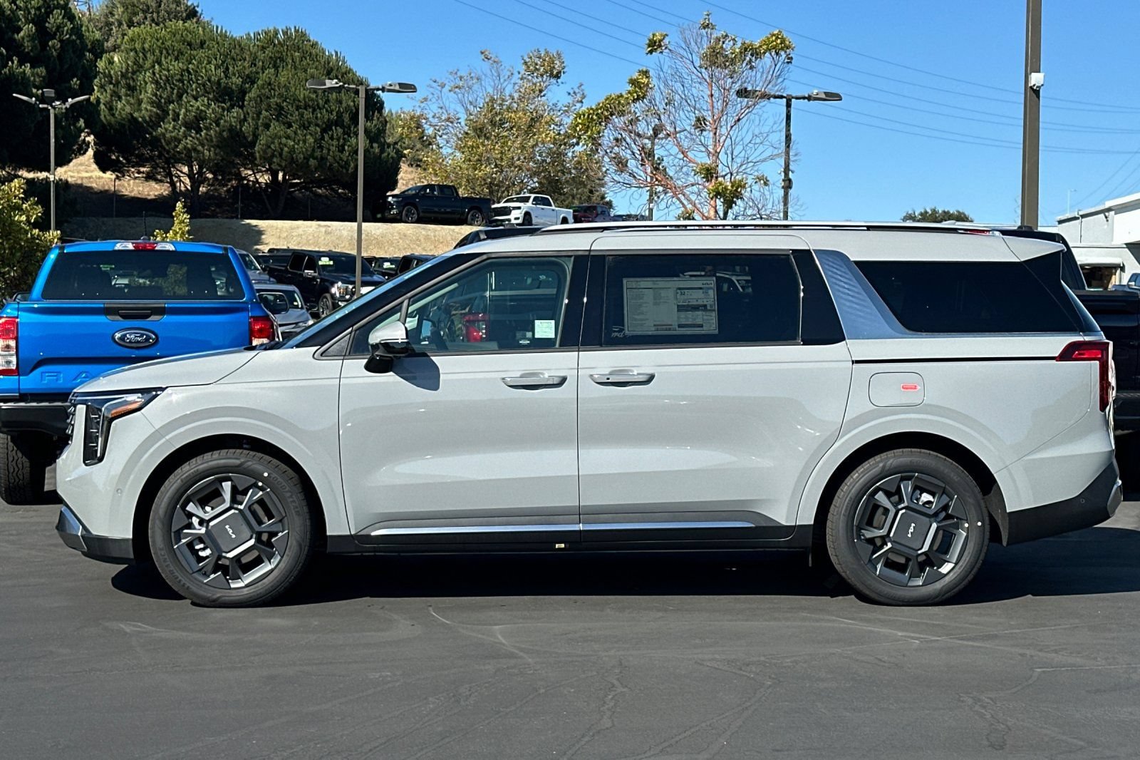 New 2026 Kia Carnival SX FWD image 7