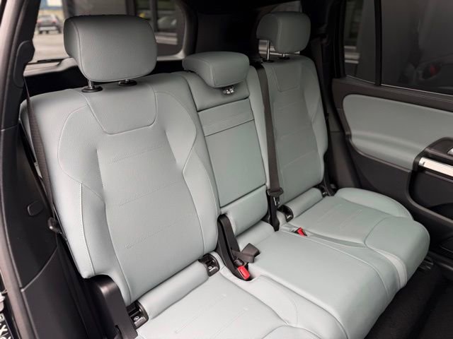 Used 2026 Mercedes-Benz GLB 250 4MATIC image 50