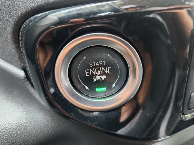 Used 2025 GMC Sierra 1500 Elevation AWD/4WD image 8