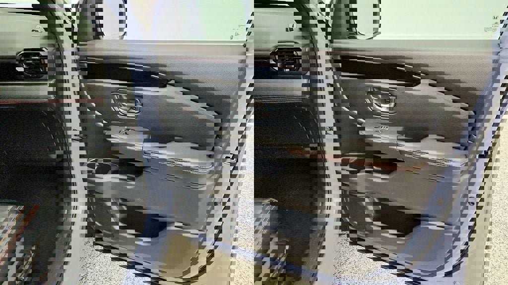 Used 2024 Honda Pilot TrailSport image 27