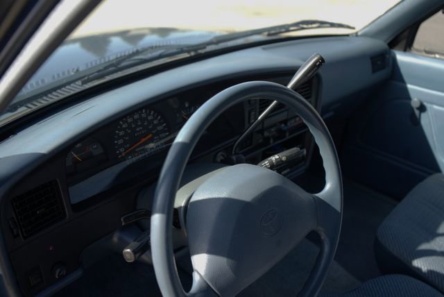 Used 1994 Toyota Pickup DX image 55