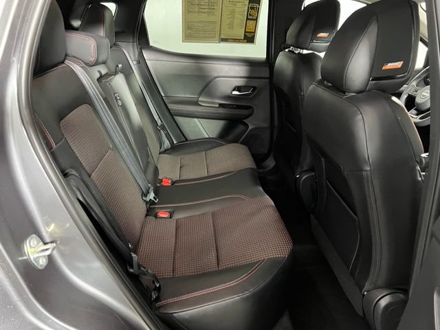Used 2025 Nissan Kicks SR w/ SR Premium Package AWD/4WD image 19