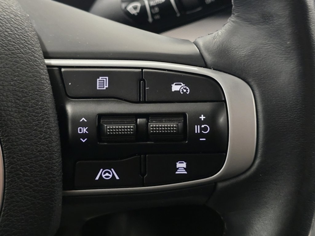 Used 2024 Kia Sportage SX image 33