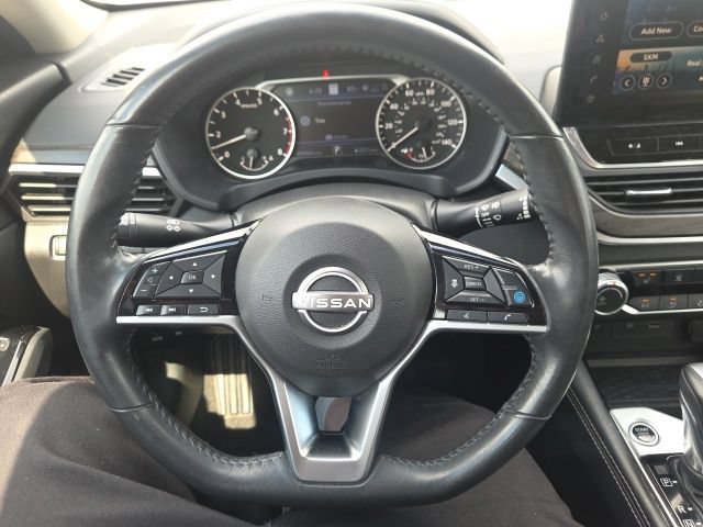 Used 2023 Nissan Altima 2.5 SV w/ SV Premium Package FWD image 30